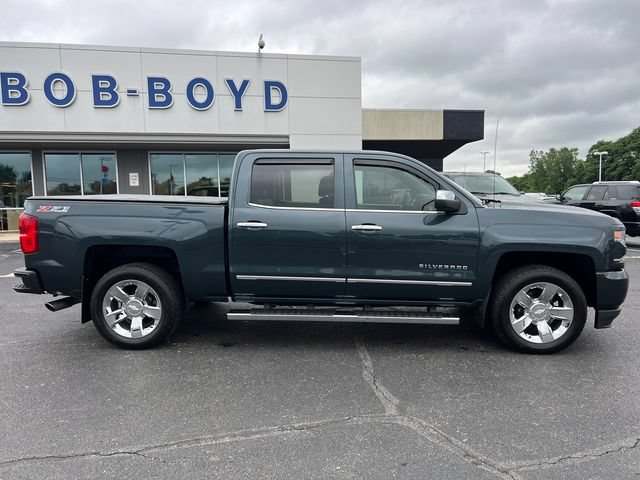 Used 2017 Chevrolet Silverado 1500 LTZ Z71 w/ LTZ Plus Package AWD/4WD image 8