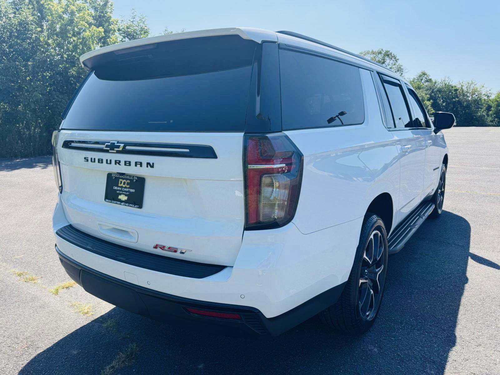 Used 2023 Chevrolet Suburban RST image 8