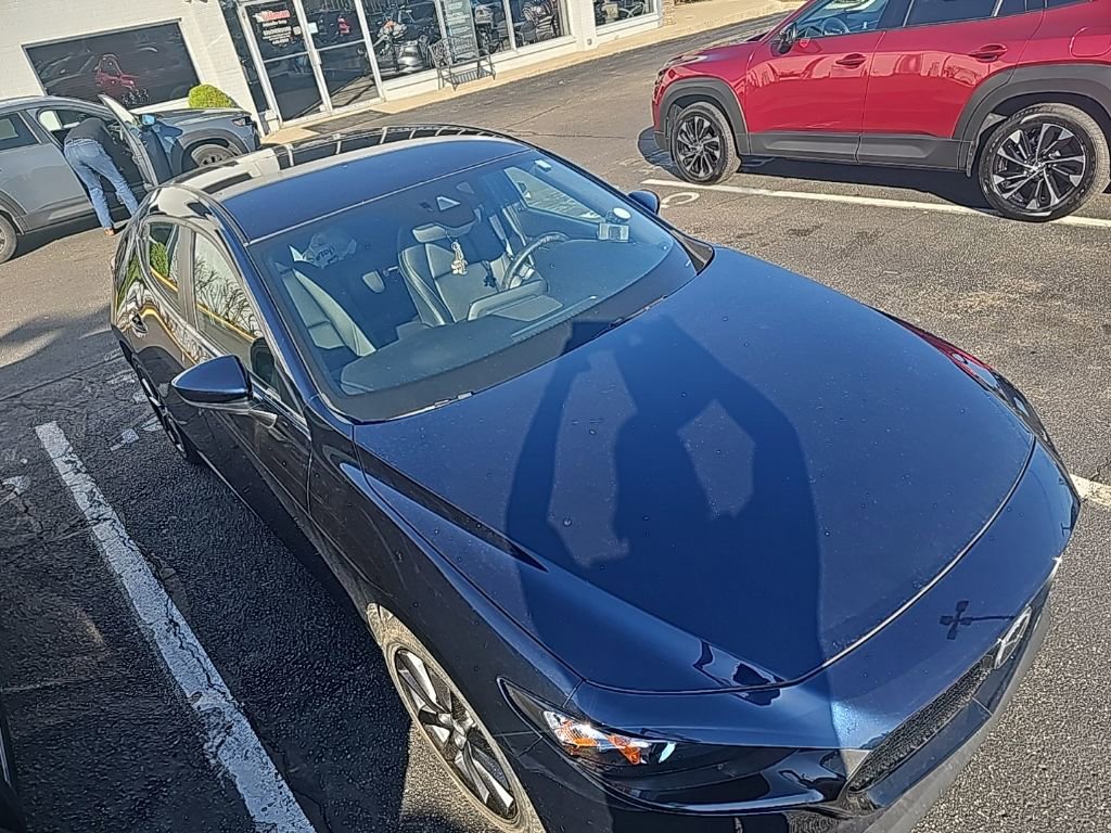 Used 2023 MAZDA MAZDA3 s image 4