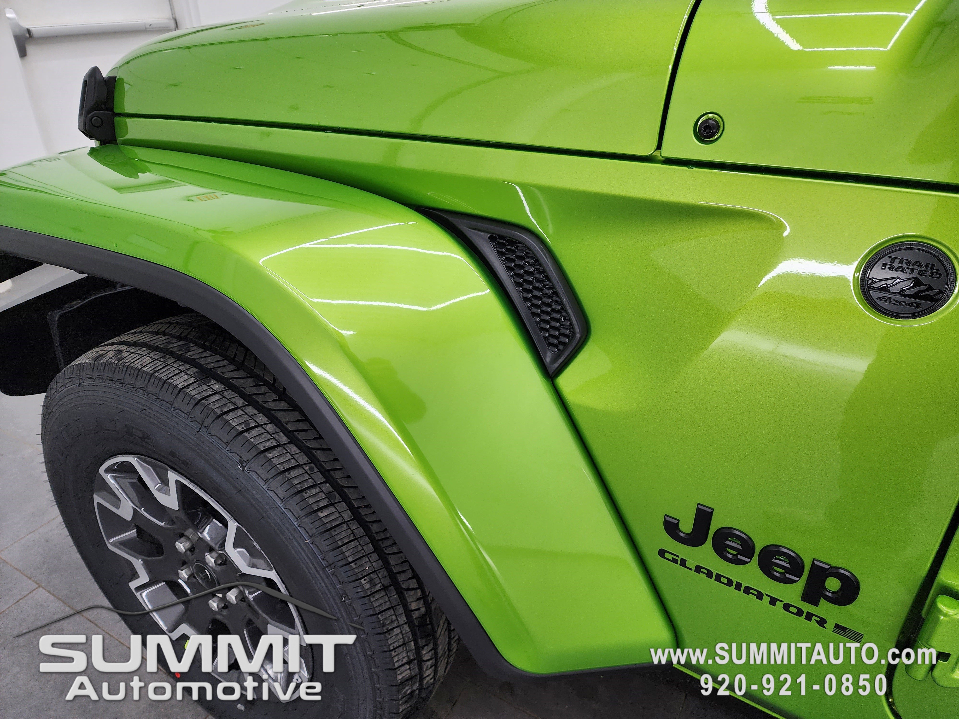 New 2026 Jeep Gladiator Sahara image 29