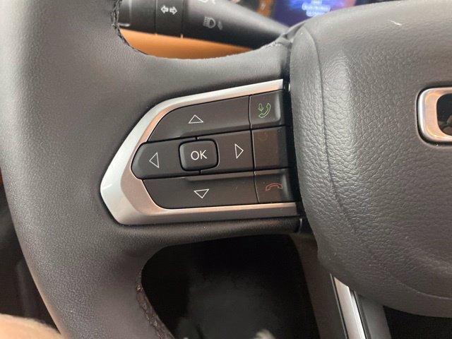 Used 2025 Jeep Compass Limited AWD/4WD image 40