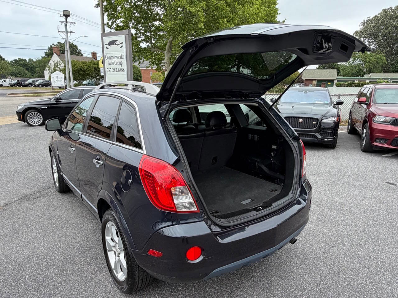 Used 2014 Chevrolet Captiva Sport LT w/ Convenience Package FWD image 22