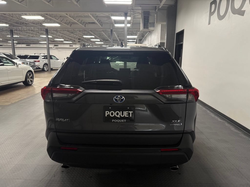 Used 2021 Toyota RAV4 XLE Premium AWD/4WD image 5