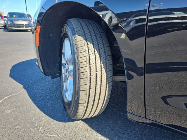 Used 2024 Chrysler Pacifica Touring-L image 38