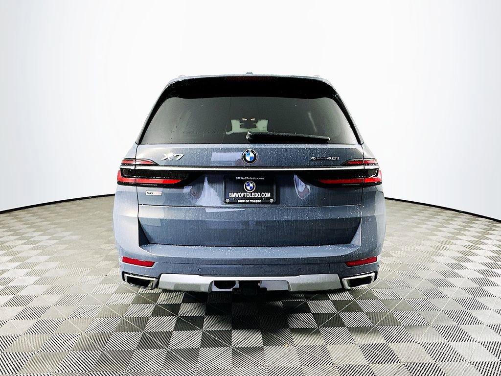 Used 2024 BMW X7 xDrive40i w/ Executive Package image 8