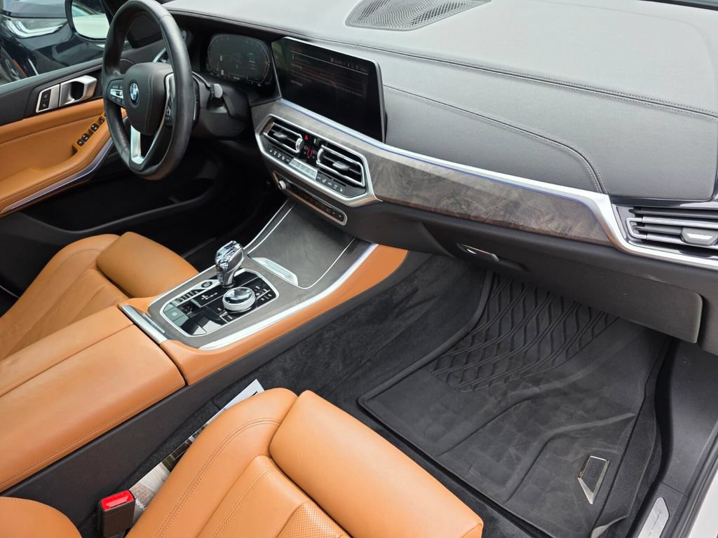 Used 2022 BMW X5 sDrive40i w/ Premium Package RWD image 32