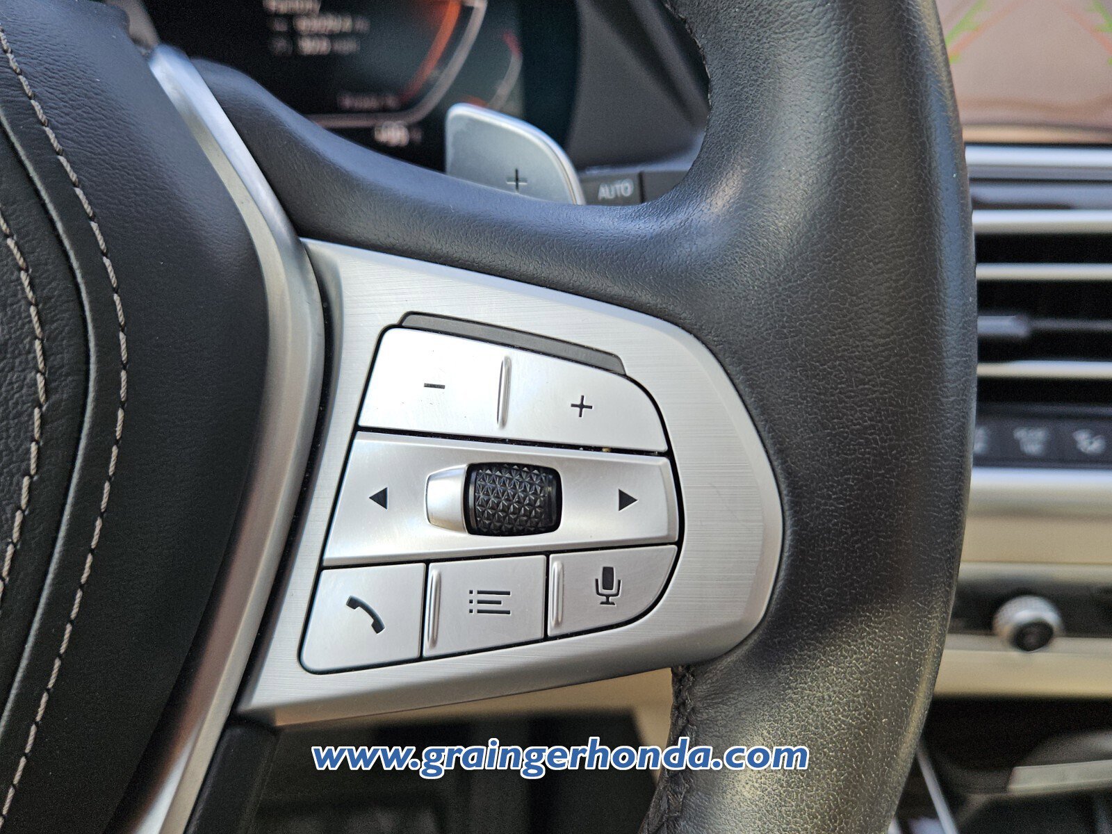 Used 2021 BMW X7 xDrive40i w/ Premium Package image 21