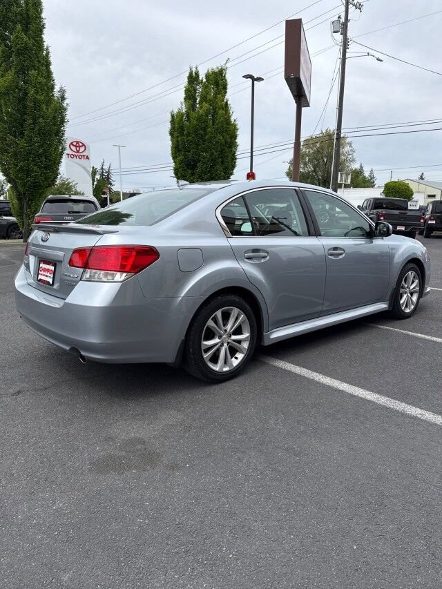 Used 2013 Subaru Legacy 3.6R Limited w/ Popular Pkg 2 AWD/4WD image 6