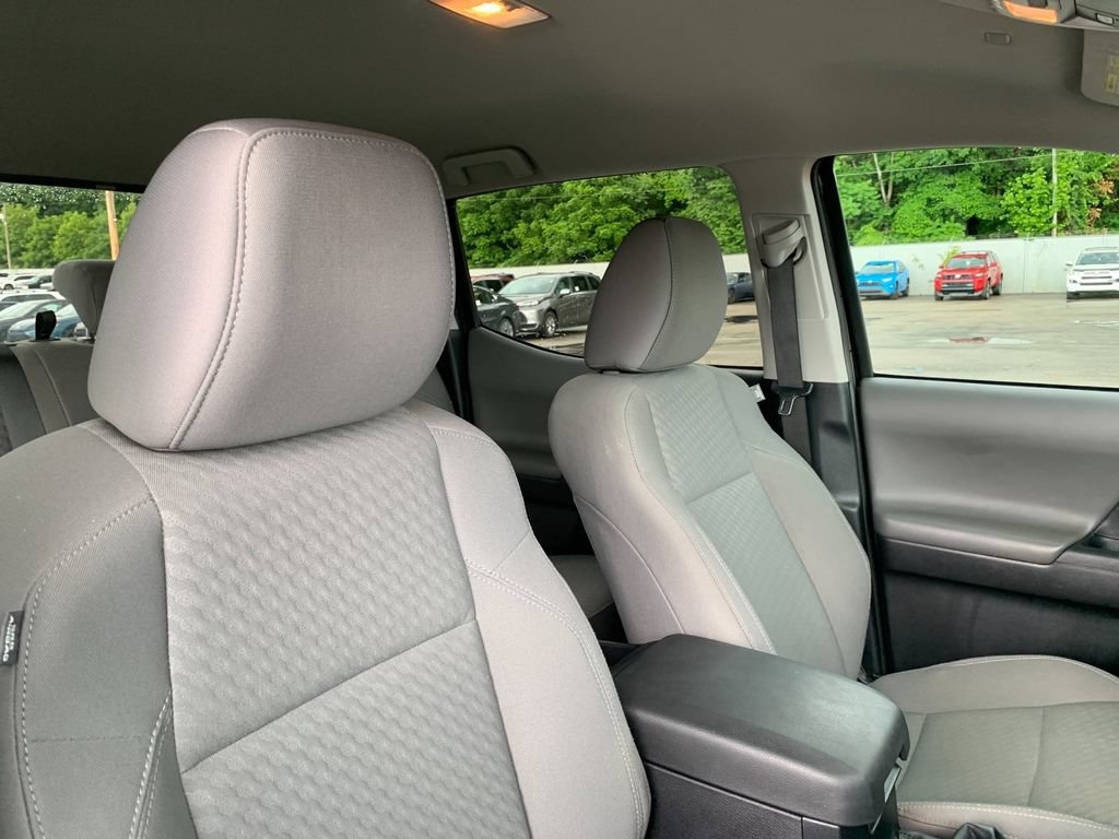 Used 2023 Toyota Tacoma SR AWD/4WD image 18