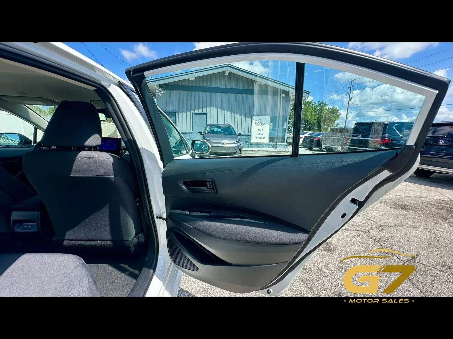 Used 2023 Toyota Corolla LE FWD image 15