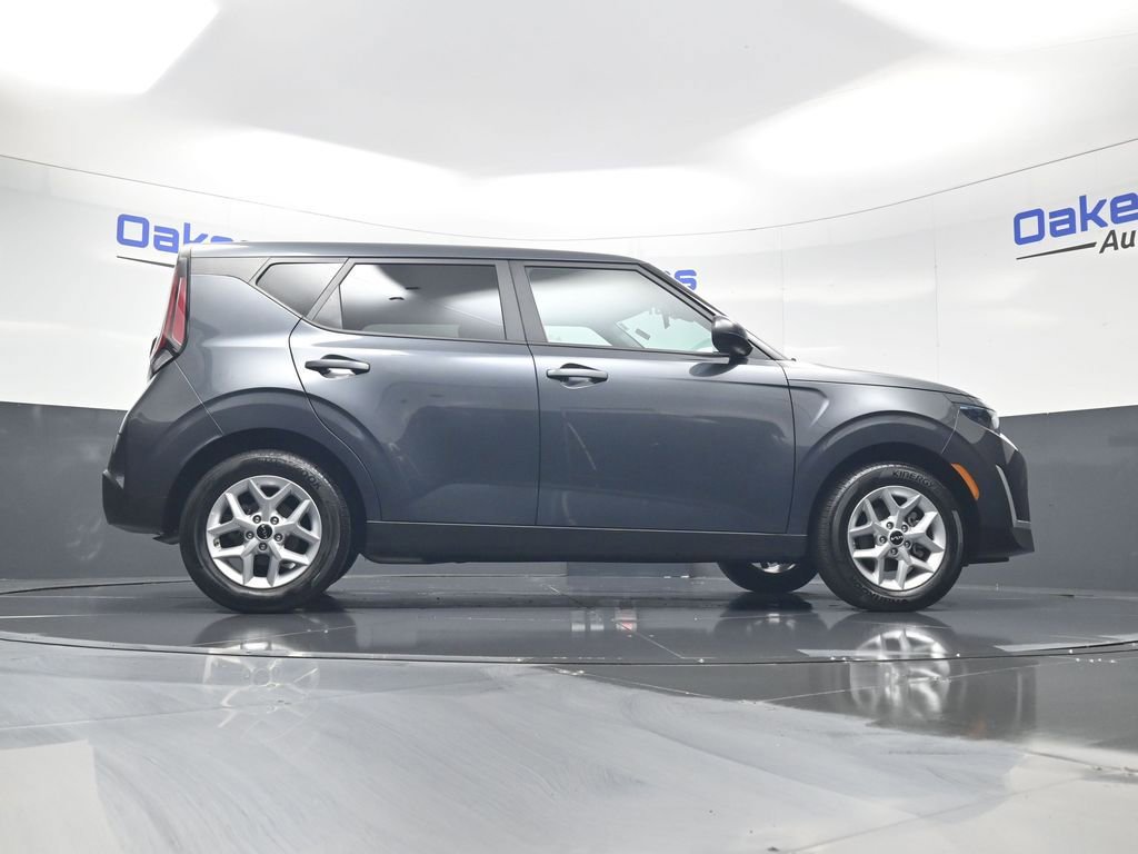 Certified 2025 Kia Soul LX w/ LX Technology Package image 42