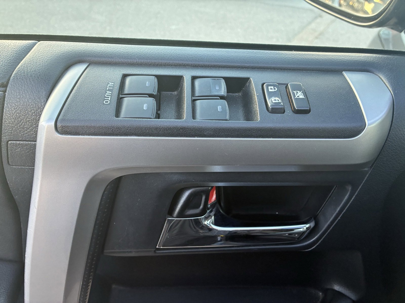 Used 2015 Toyota 4Runner SR5 Premium image 5