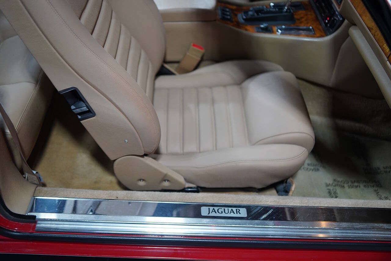 Used 1994 Jaguar XJS 4.0 Convertible RWD image 83