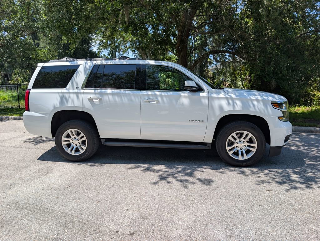 Used 2017 Chevrolet Tahoe LT w/ Luxury Package AWD/4WD image 10