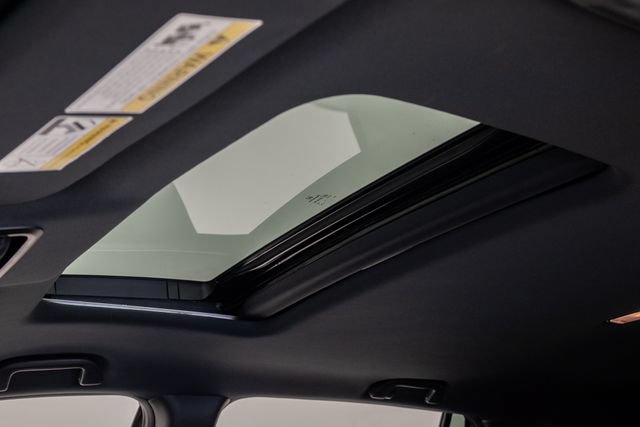 Used 2023 Honda Passport EX-L image 9