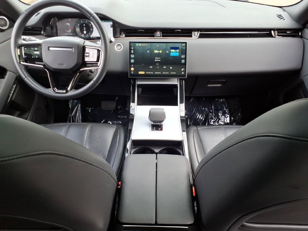 Used 2024 Land Rover Range Rover Evoque S AWD/4WD image 15