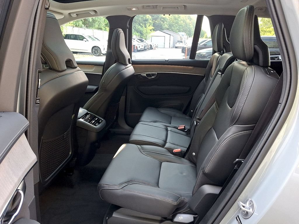 New 2026 Volvo XC90 B6 Ultra w/ Protection Package AWD/4WD image 13