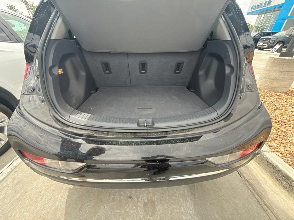 Used 2020 Chevrolet Bolt Premier w/ Infotainment Package FWD image 18