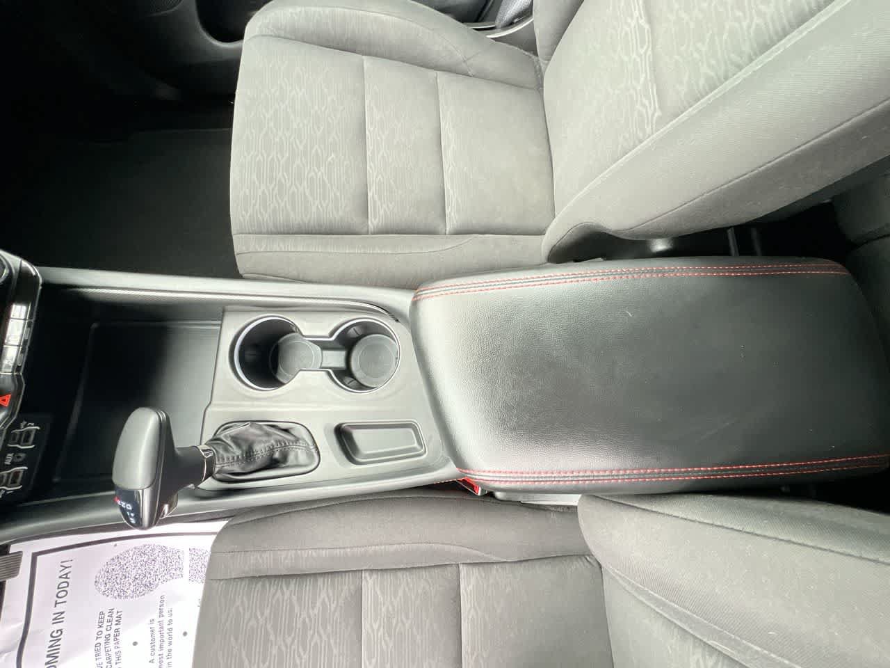 Used 2025 Dodge Durango GT AWD/4WD image 21
