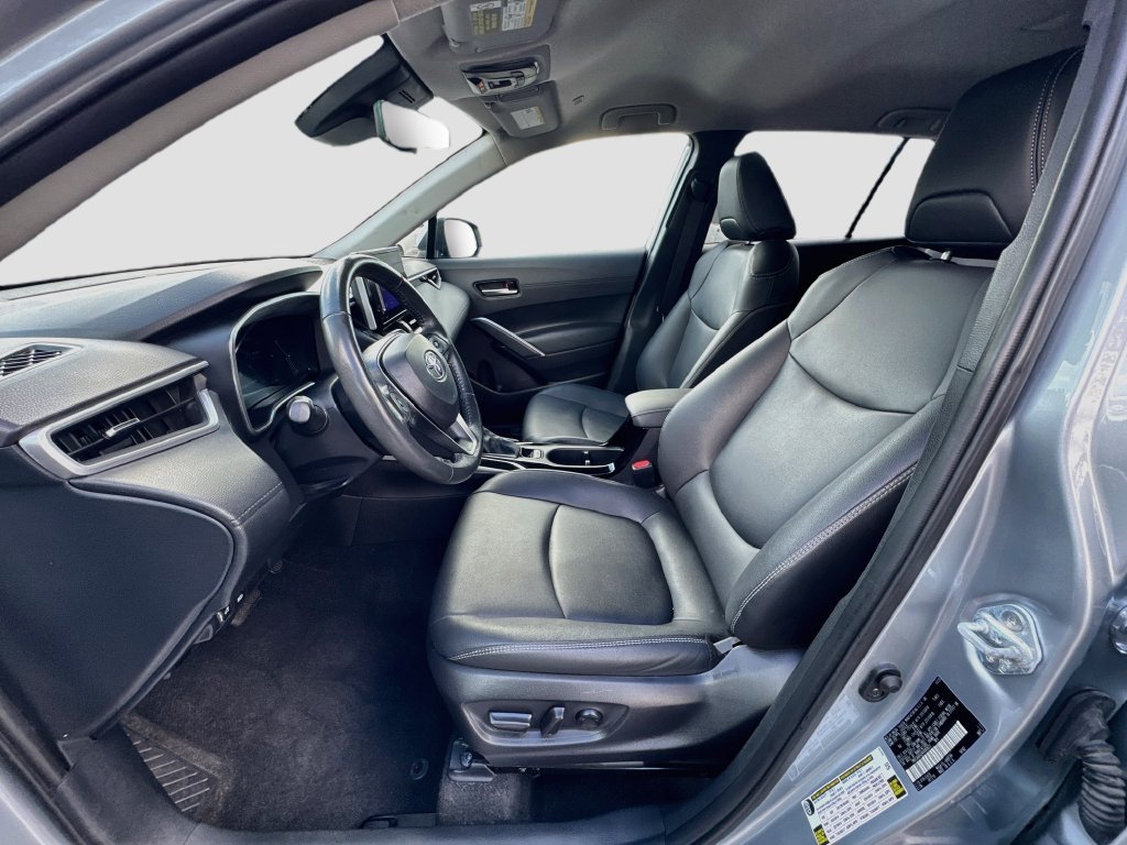 Used 2024 Toyota Corolla Cross XLE AWD/4WD image 20