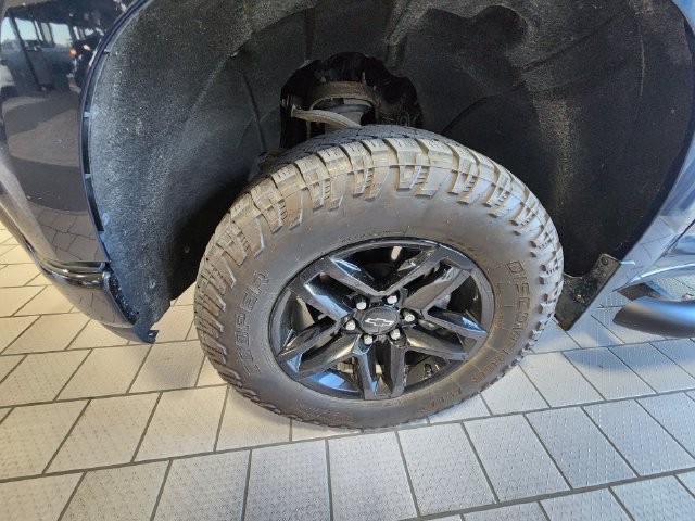 Used 2019 Chevrolet Silverado 1500 LT Trail Boss AWD/4WD image 9