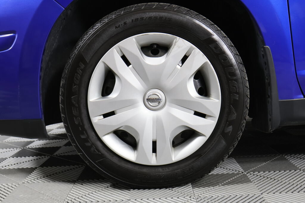 Used 2011 Nissan Versa 1.8 S w/ PWR Plus Pkg FWD image 9