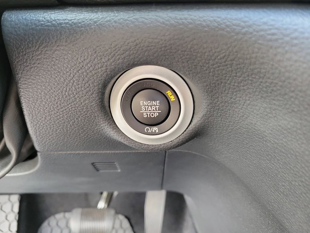 Used 2022 Chrysler Pacifica Touring-L w/ S Appearance Package image 37