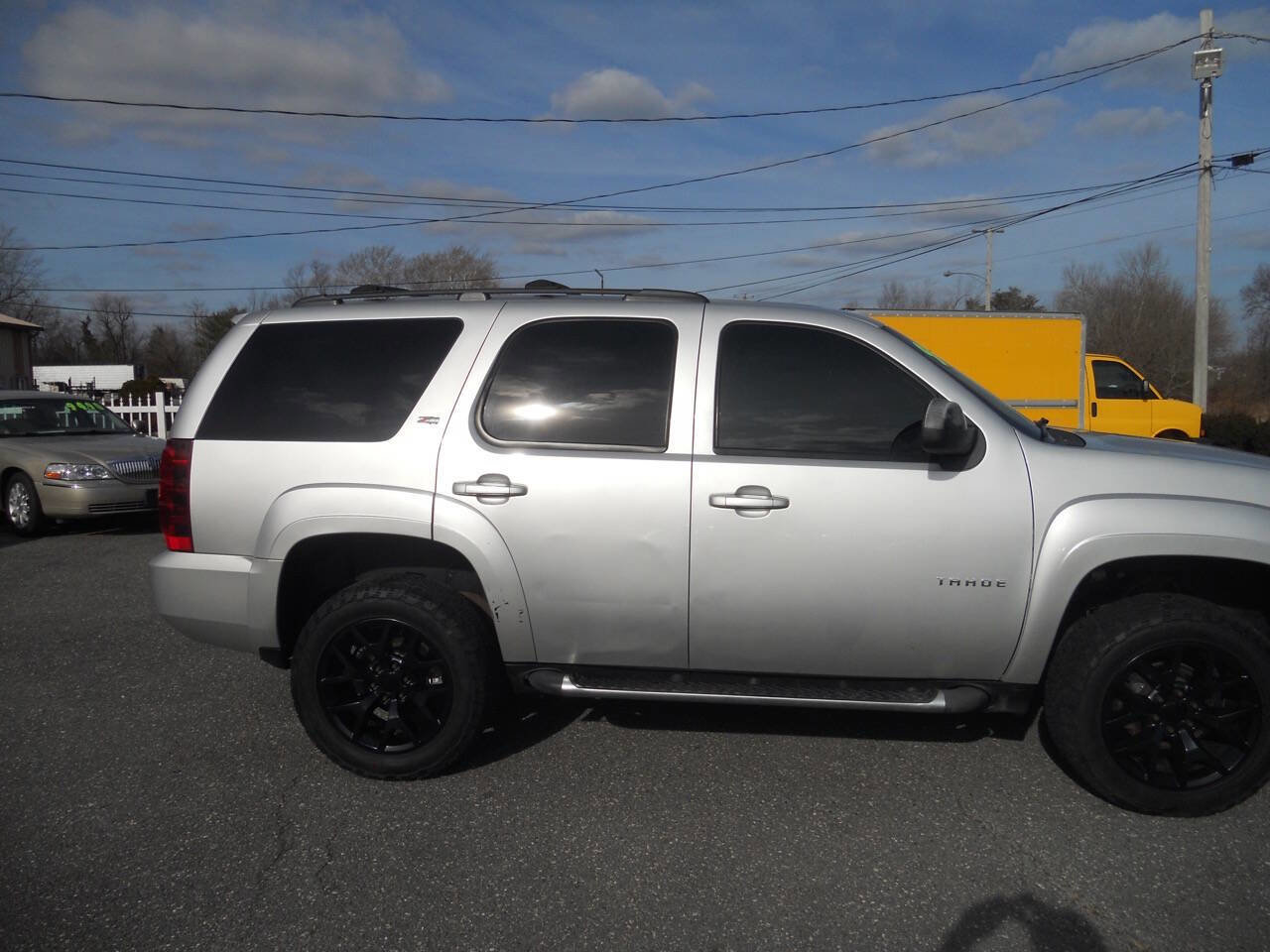 Used 2011 Chevrolet Tahoe LT w/ Luxury Package image 7