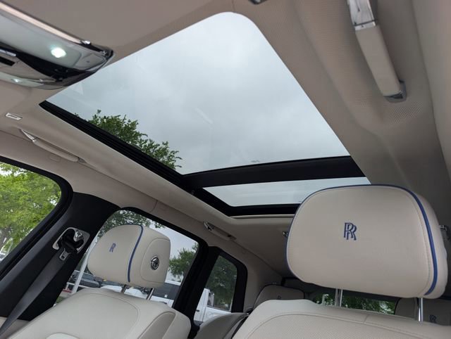 Used 2019 Rolls-Royce Cullinan image 24