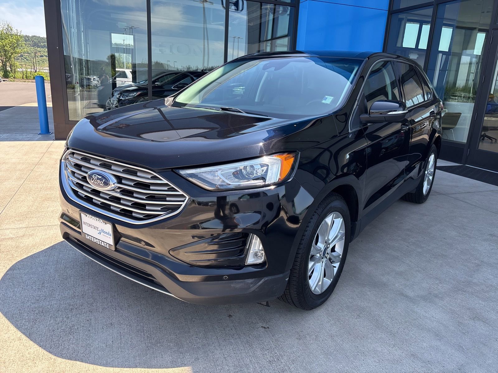 Used 2022 Ford Edge Titanium