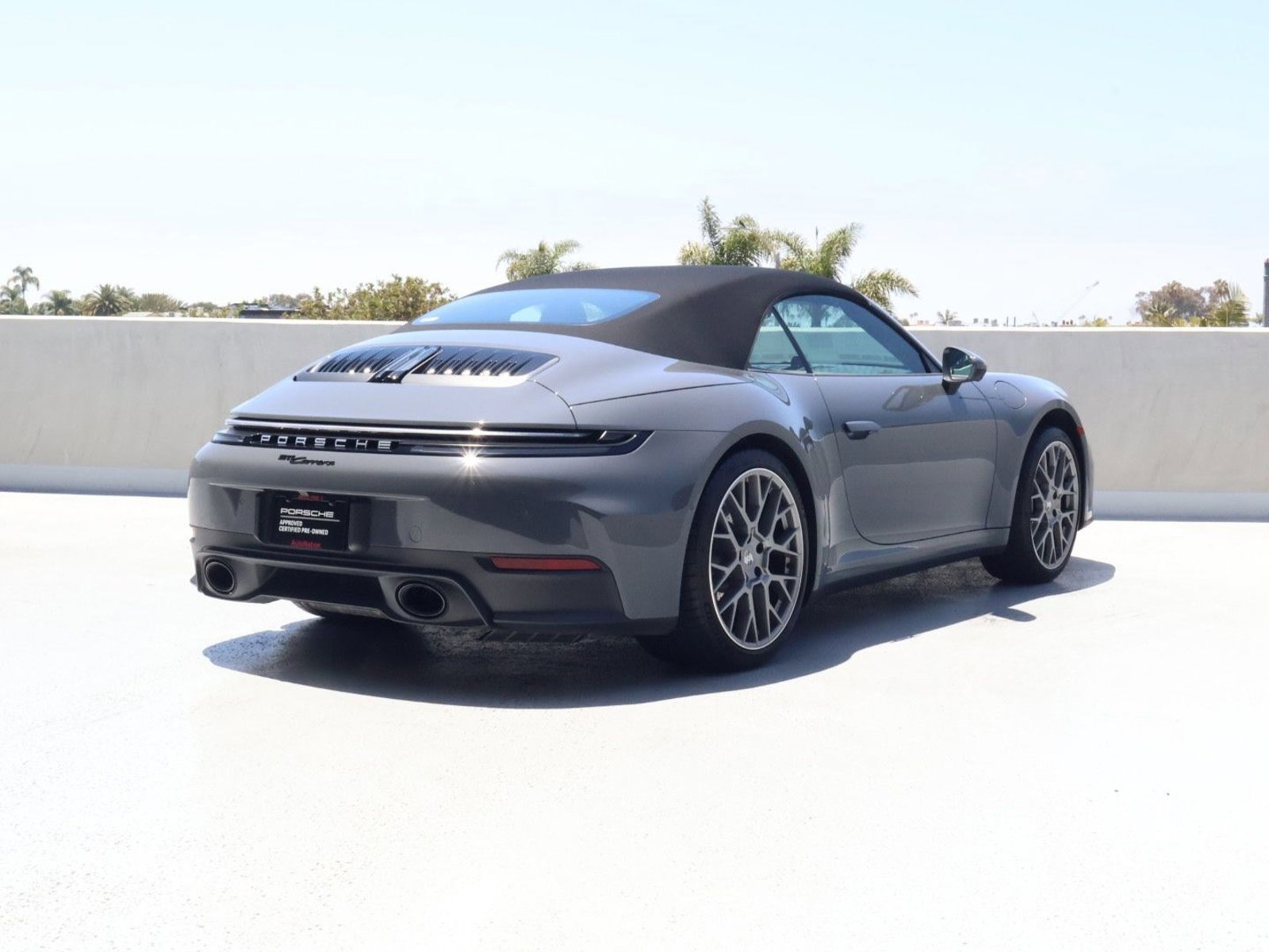 Certified 2025 Porsche 911 Carrera RWD image 9