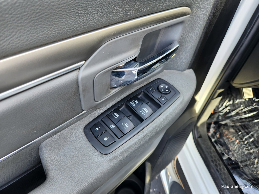 Used 2018 RAM 2500 SLT image 24