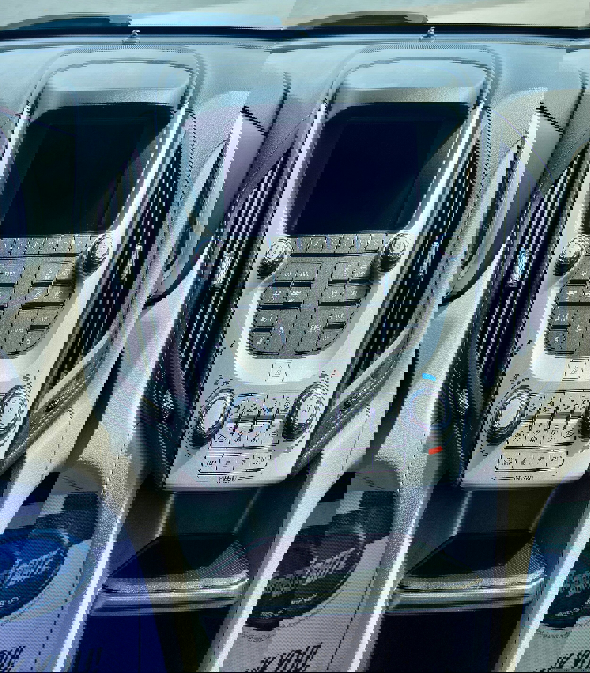 Used 2017 Chevrolet Equinox LT image 15