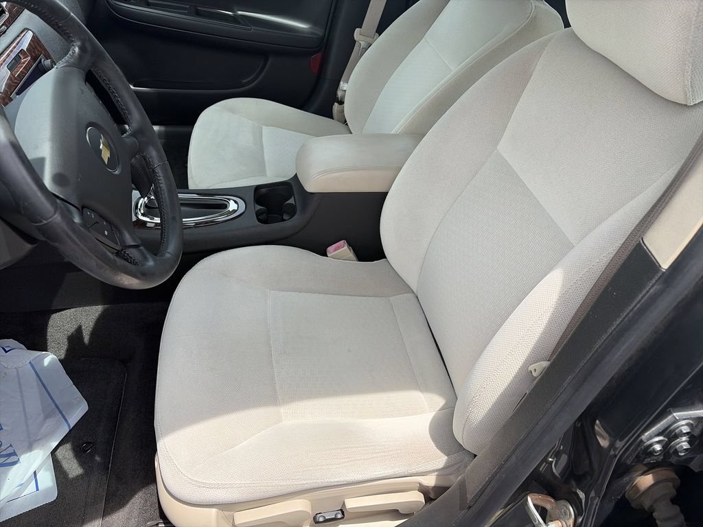 Used 2013 Chevrolet Impala LT w/ LT Sunroof Package FWD image 12