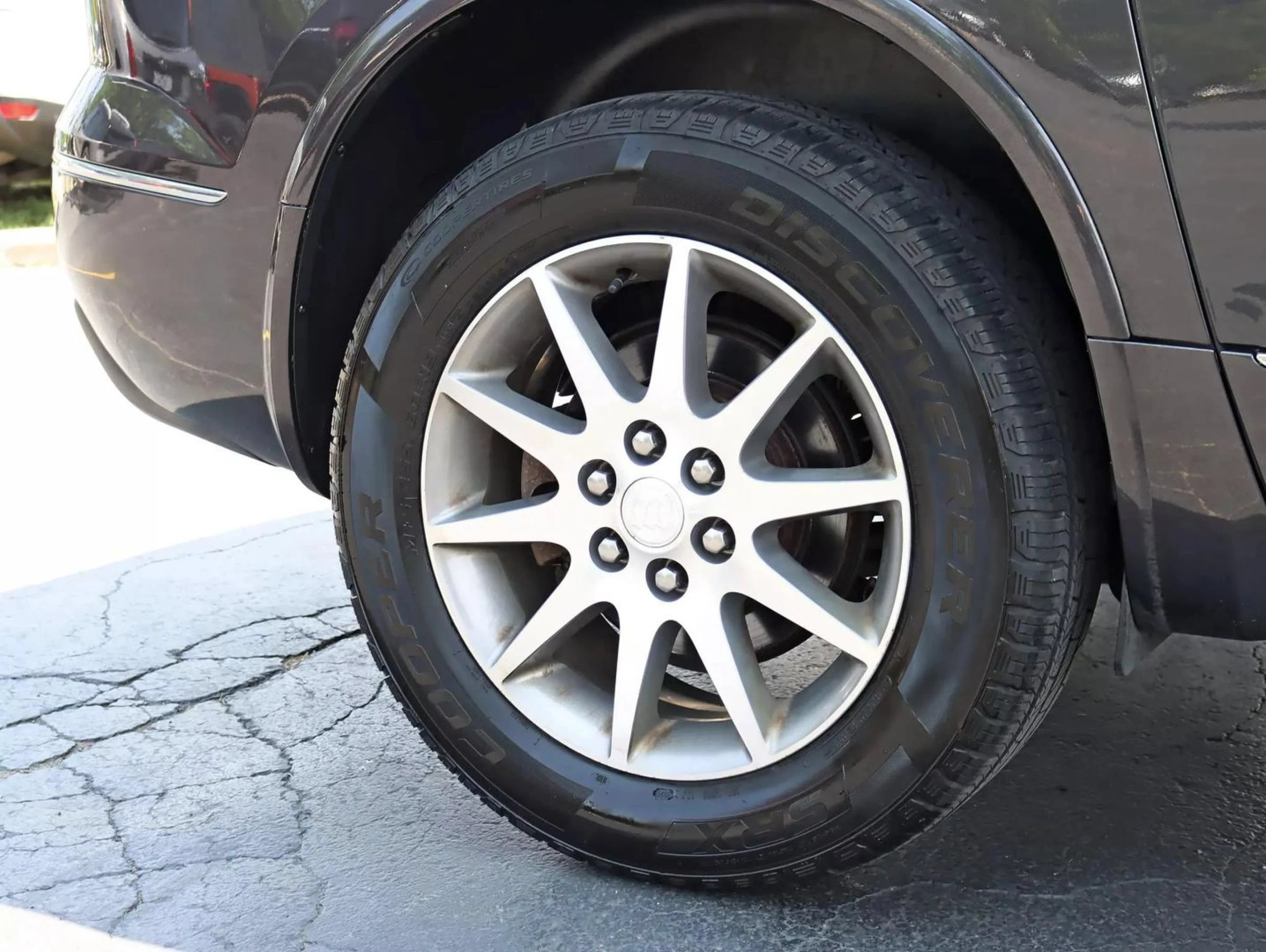 Used 2015 Buick Enclave Leather AWD/4WD image 6