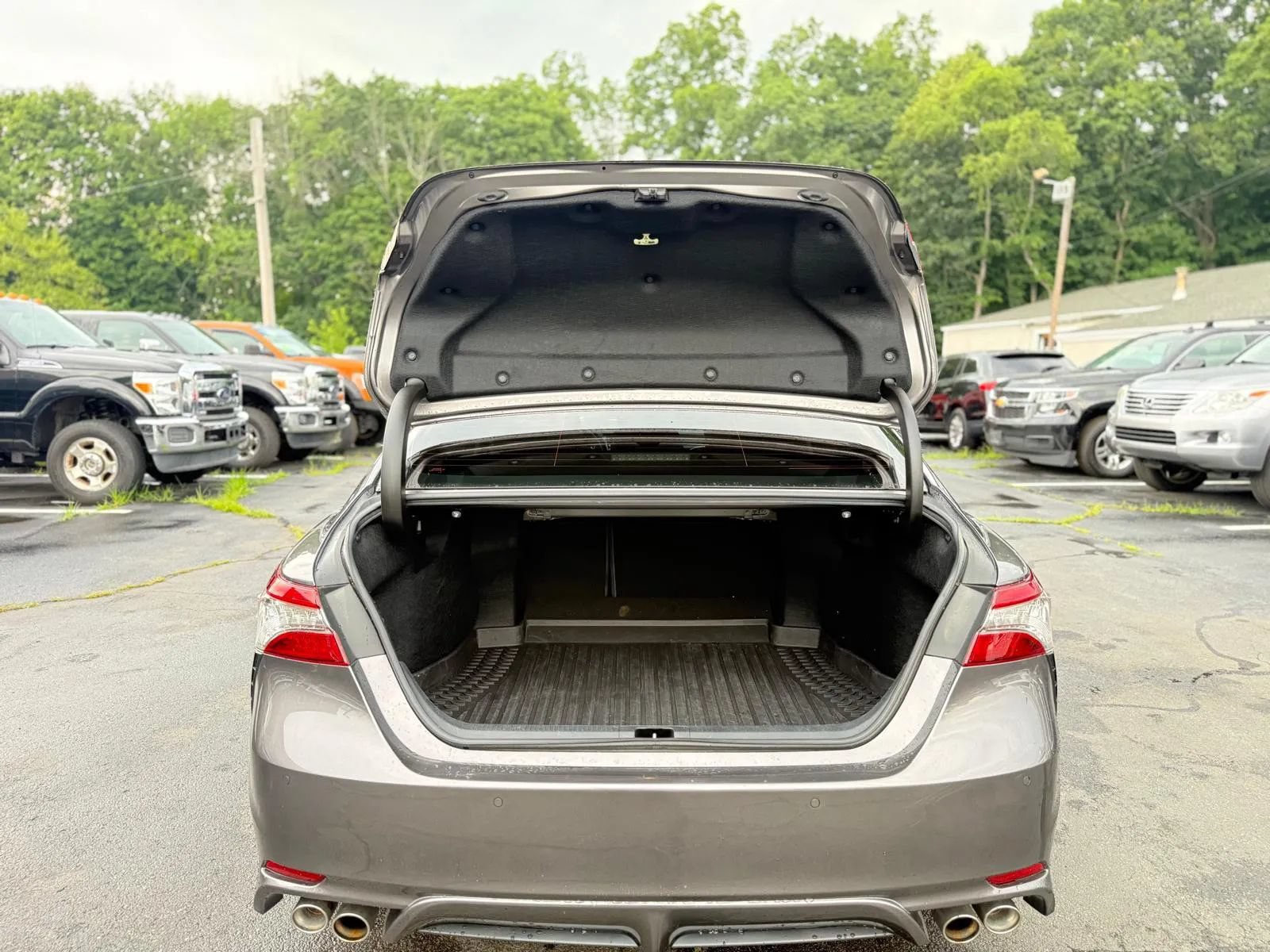 Used 2018 Toyota Camry XSE w/ Driver Assist Package FWD image 29