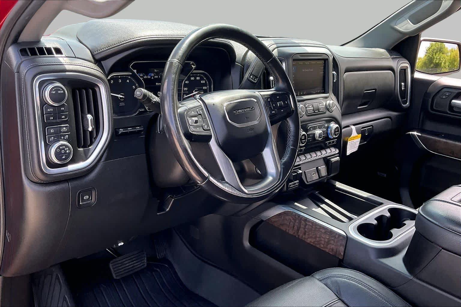 Used 2021 GMC Sierra 1500 Denali w/ Denali Ultimate Package AWD/4WD image 35