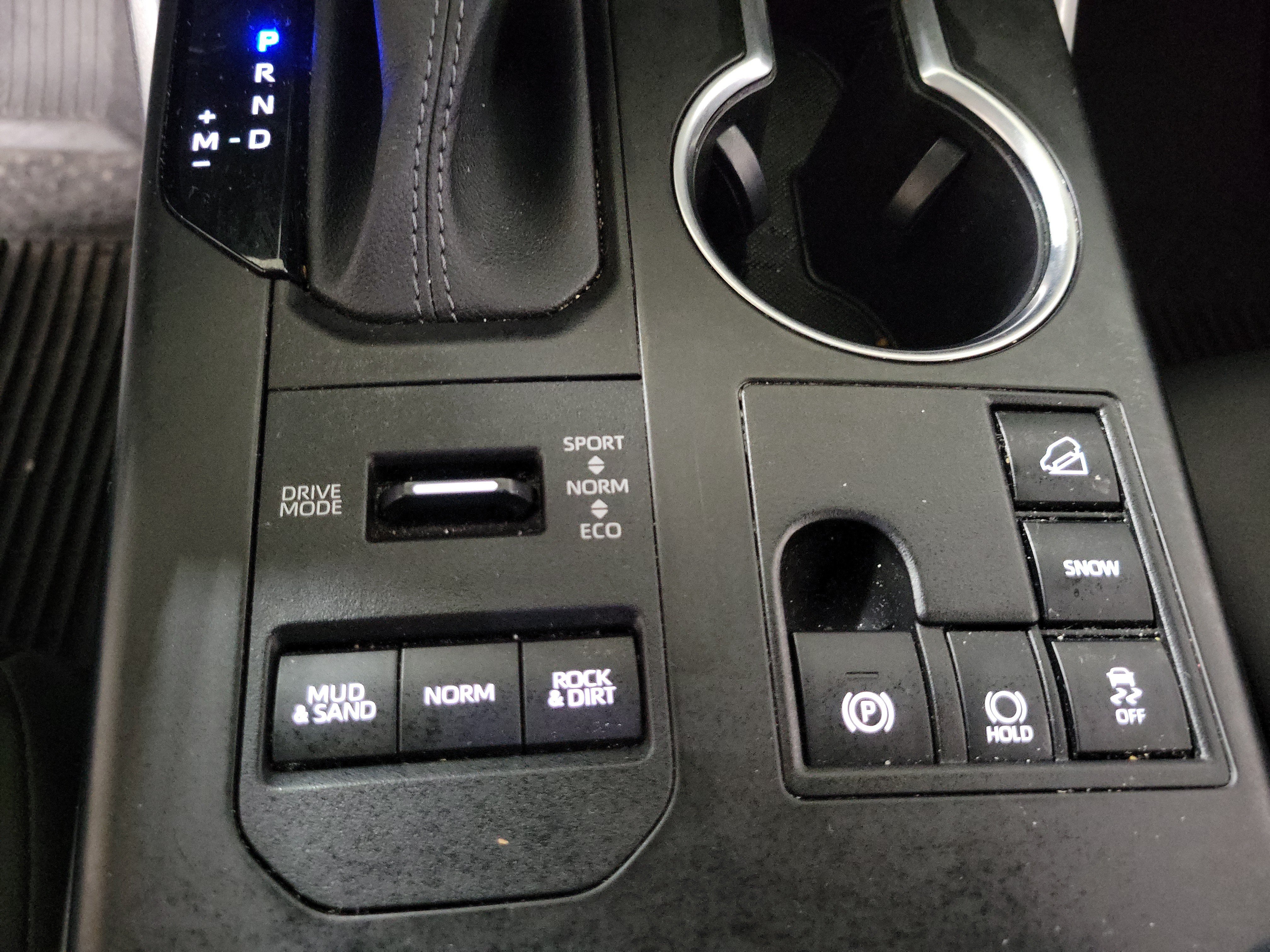 Used 2023 Toyota Highlander XLE AWD/4WD image 31