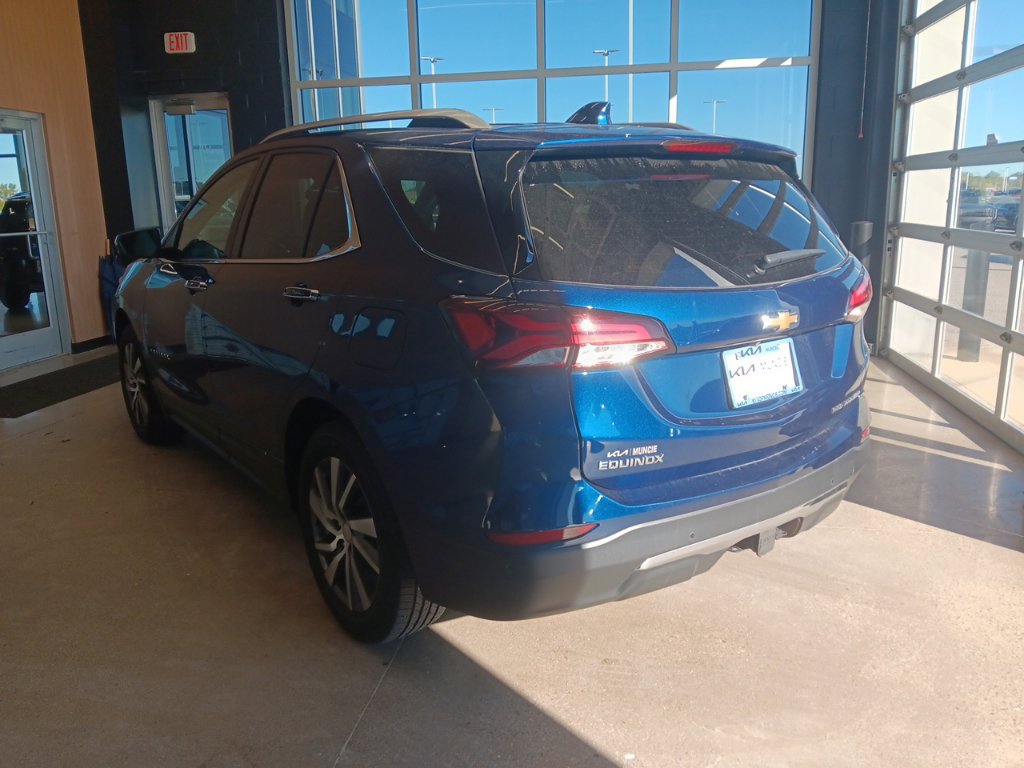 Used 2022 Chevrolet Equinox Premier AWD/4WD image 9