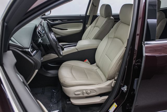 Certified 2018 Buick Enclave Essence FWD image 7