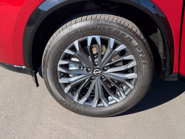 Certified 2026 Nissan Rogue Platinum w/ Tech Package AWD/4WD image 30
