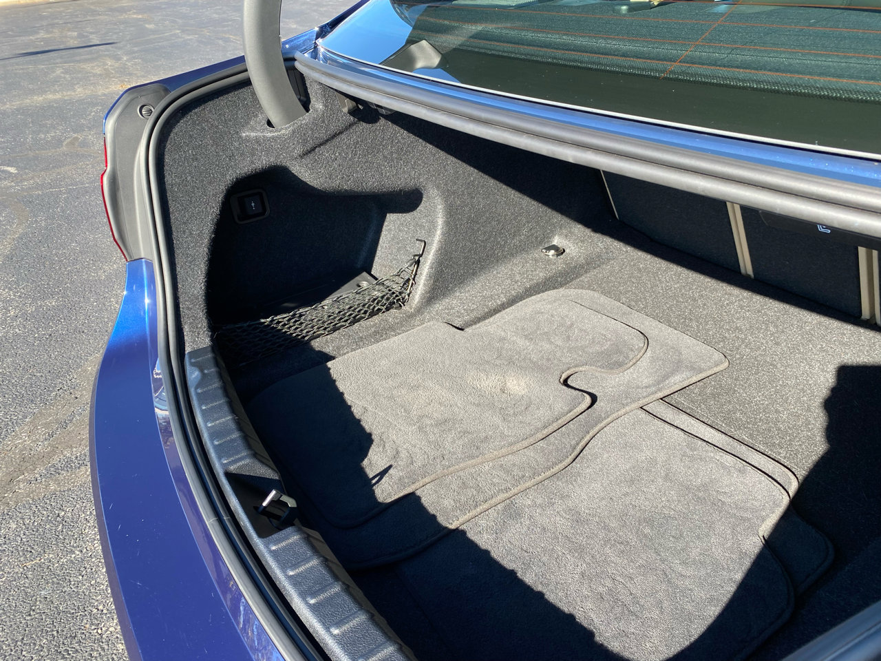 Used 2018 BMW 330i xDrive 330i xDrive SULEV Sedan w/ Premium Package image 40