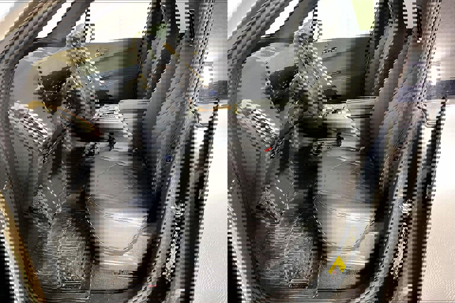 Certified 2023 BMW iX xDrive50 w/ Premium Package image 6