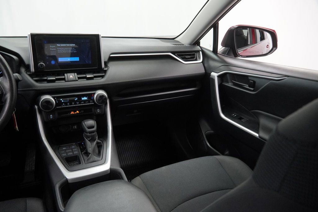 Used 2025 Toyota RAV4 LE image 25