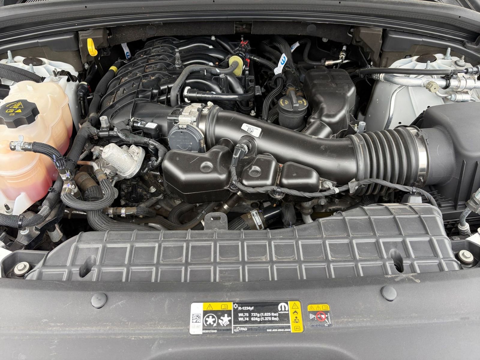 Used 2023 Jeep Grand Cherokee L Laredo AWD/4WD image 34