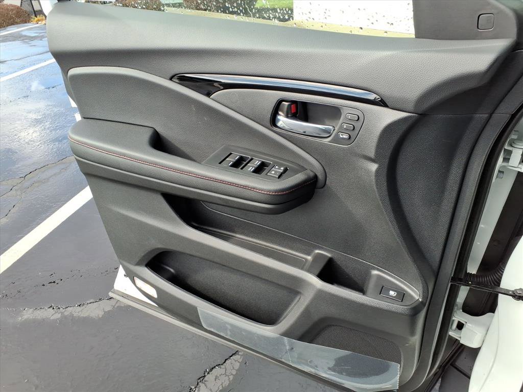 New 2026 Honda Ridgeline Black Edition image 11