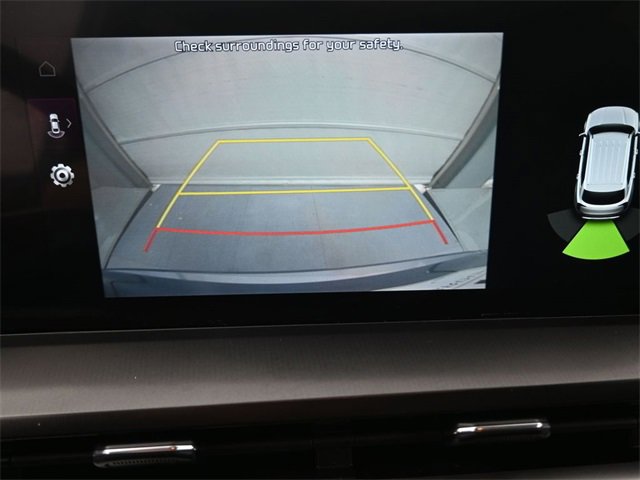 Used 2023 Kia Telluride S image 6