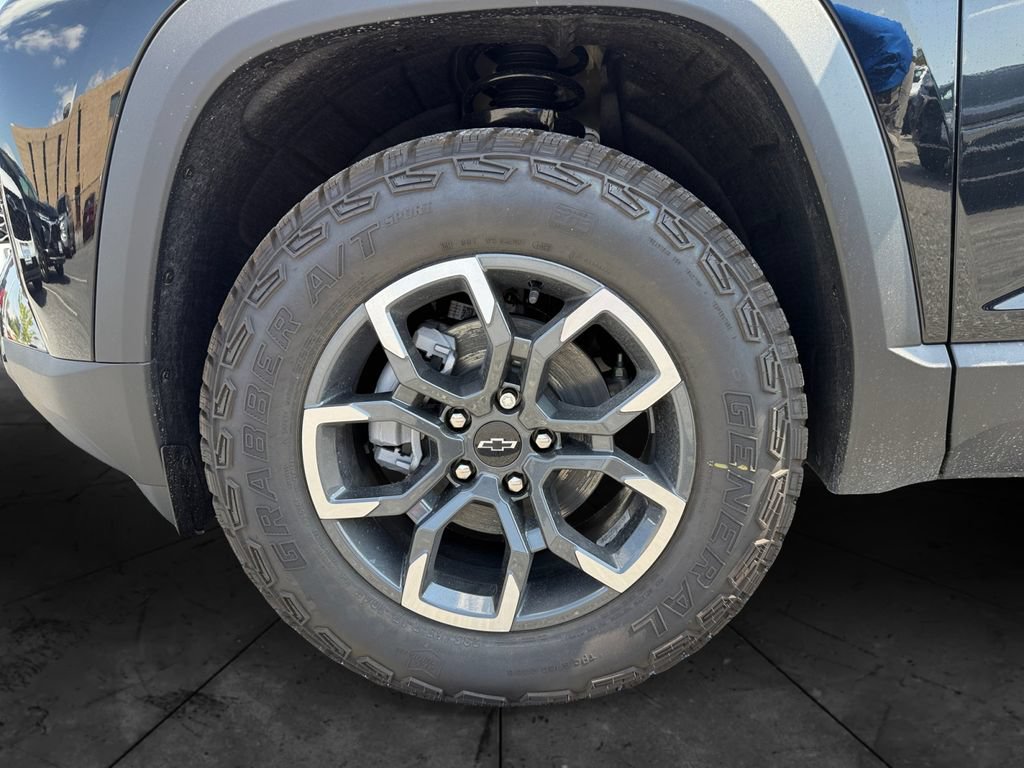 New 2027 Chevrolet Equinox ACTIV FWD image 14