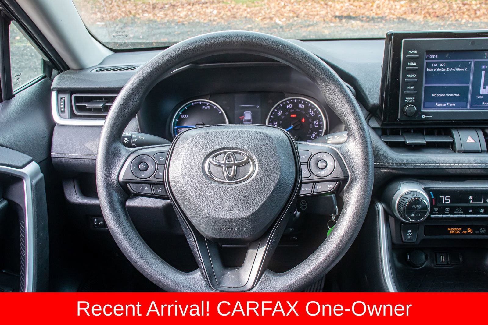 Used 2021 Toyota RAV4 LE image 17