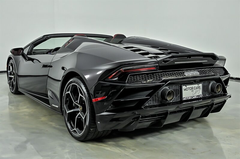 Used 2020 Lamborghini Huracan EVO AWD/4WD image 8